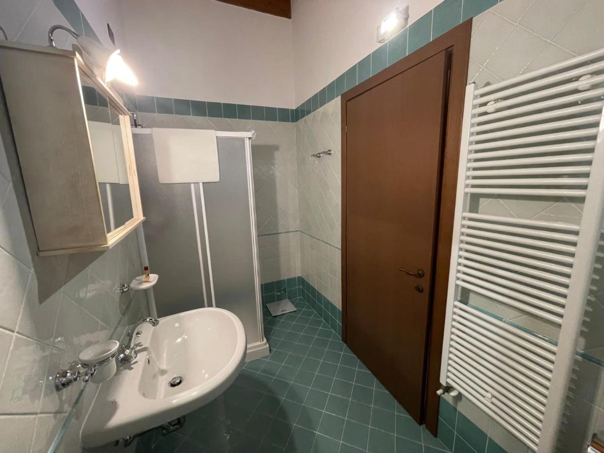 La Fiocchina - Magic Place - Apartments & Studios In Garda Lake - Countryside Farmhouse, Inside The Middle Of The Lake Salò Extérieur photo