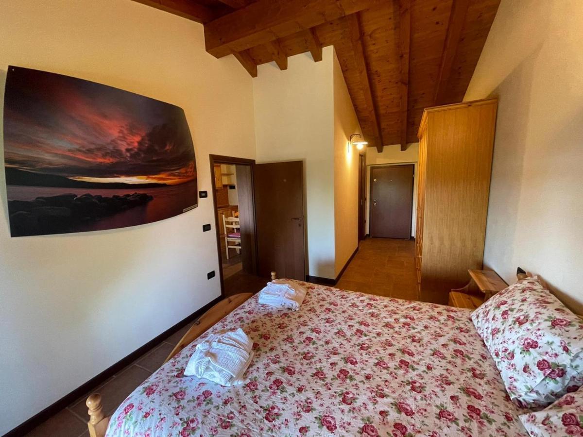 La Fiocchina - Magic Place - Apartments & Studios In Garda Lake - Countryside Farmhouse, Inside The Middle Of The Lake Salò Extérieur photo