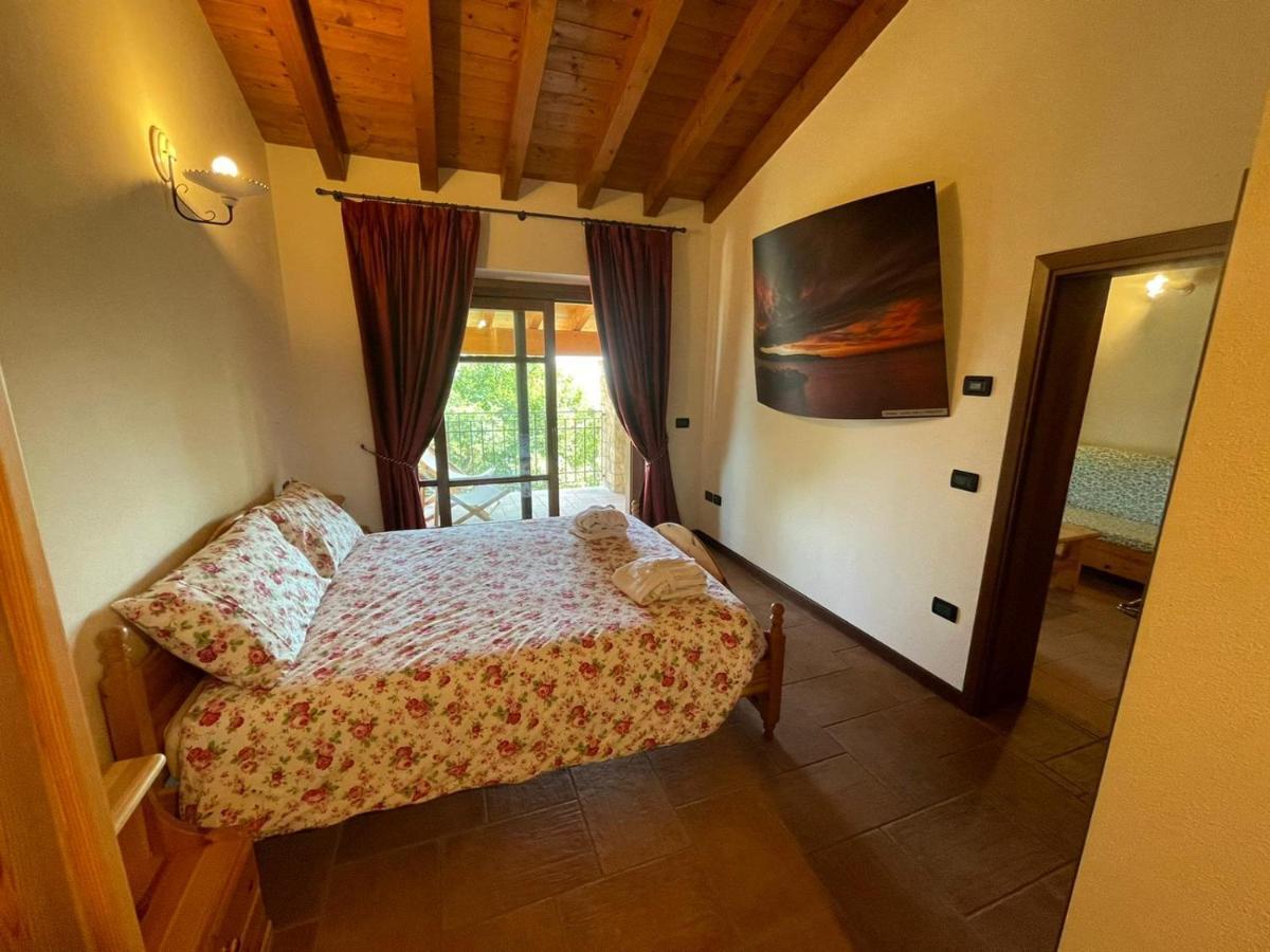 La Fiocchina - Magic Place - Apartments & Studios In Garda Lake - Countryside Farmhouse, Inside The Middle Of The Lake Salò Extérieur photo