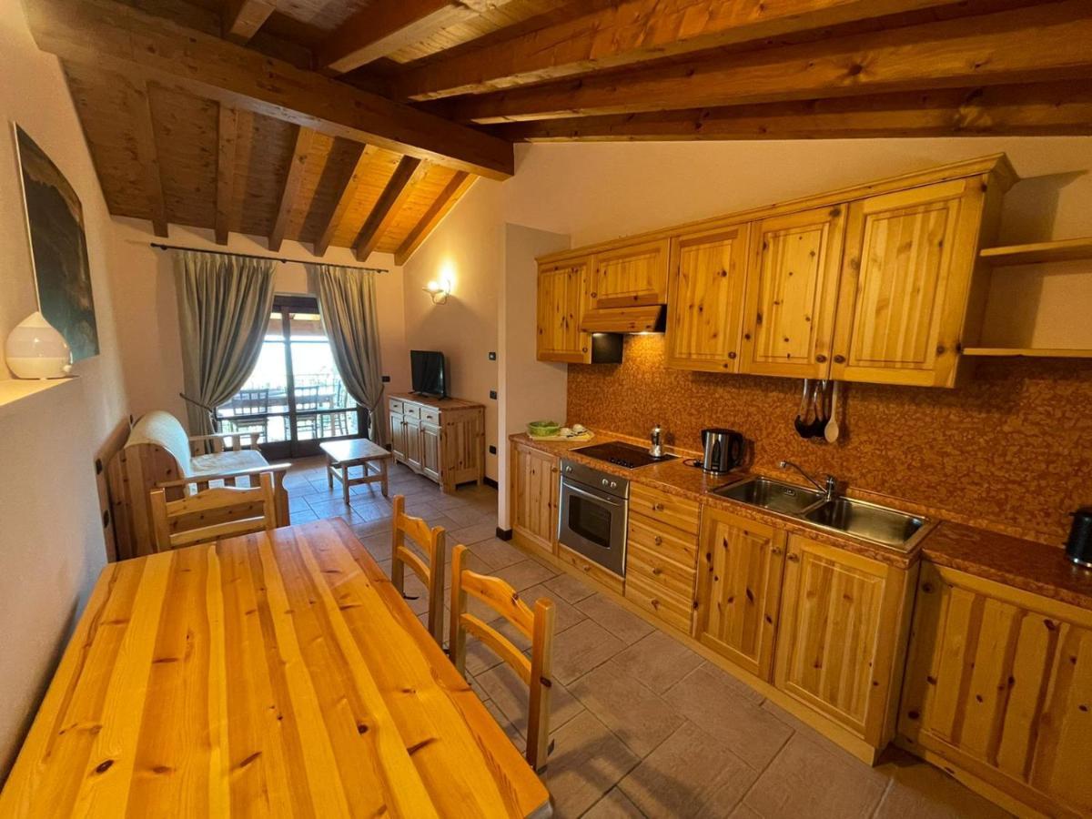 La Fiocchina - Magic Place - Apartments & Studios In Garda Lake - Countryside Farmhouse, Inside The Middle Of The Lake Salò Extérieur photo